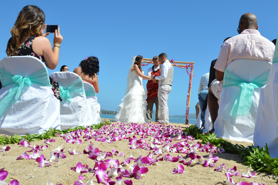Honolulu Beach Wedding